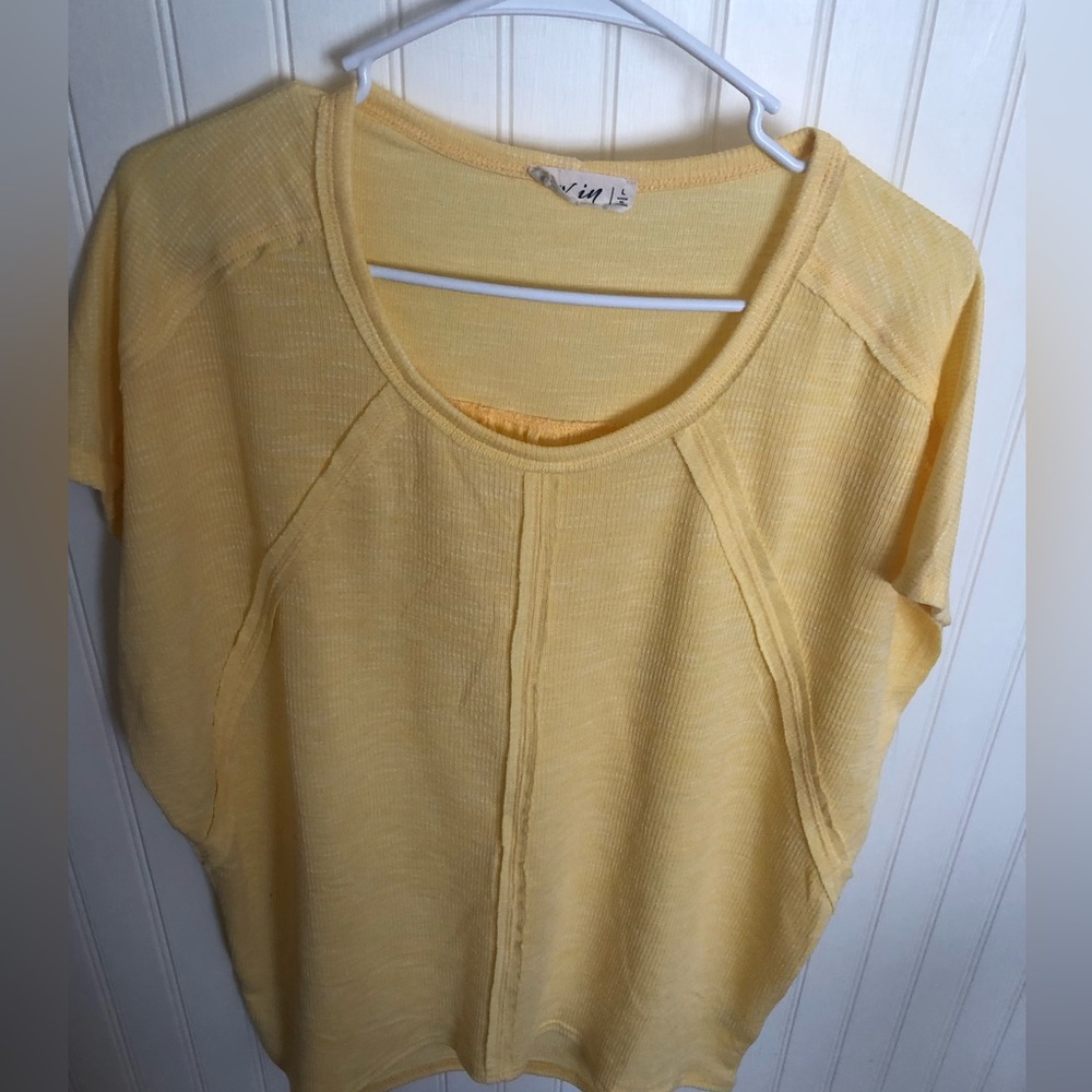 NWOT New In Ribbed Top - Picture 1 of 3